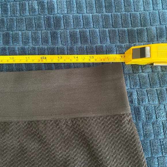 Black Stretchy Pencil Skirt XL - Picture 3 of 7